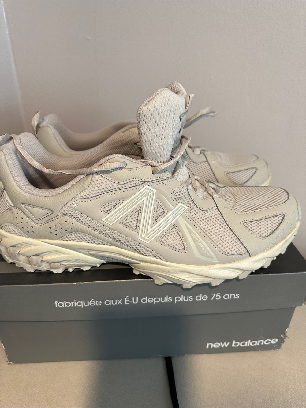 New Balance Cream Mesh Lace-Up Sneakers